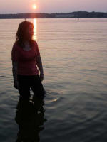 Vi checks with Thu Oanh. We're ready to go!