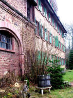 We stopped for a nice pottery shop visit at Langenzell, where lumps of clay turn into glazed works of art.